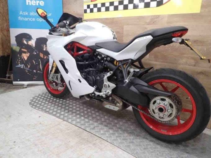 2025 Ducati Supersport S