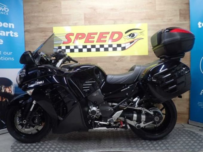 2025 Kawasaki Zzr 1400