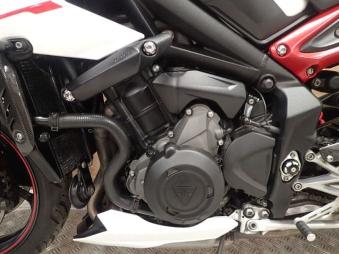 2025 Triumph Street Triple R