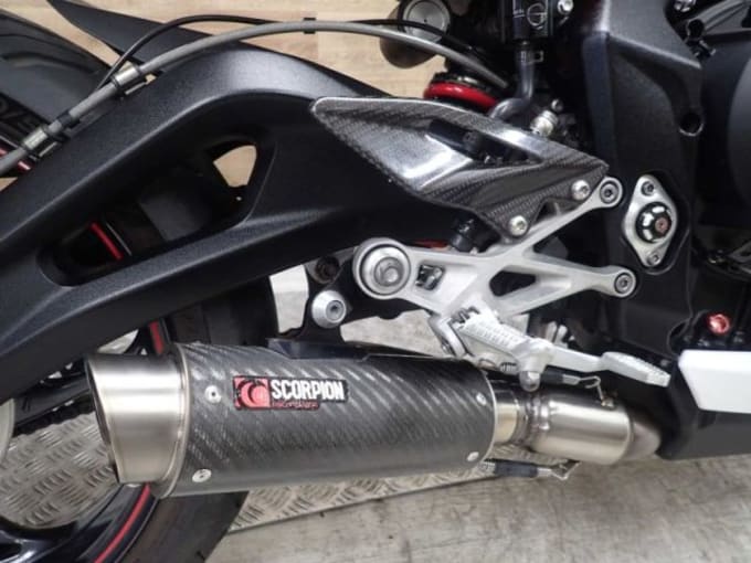 2025 Triumph Street Triple R