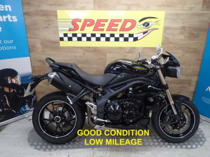 2025 Triumph Speed Triple 94