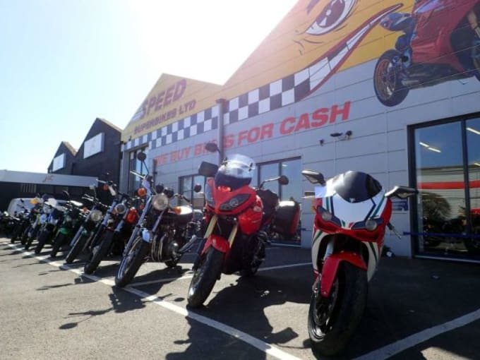 2025 Suzuki Gsxs 750 Al7 Abs
