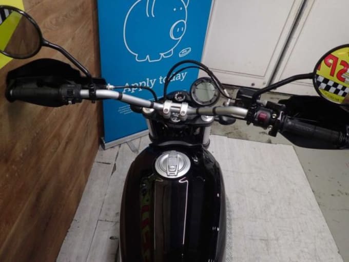 2025 Ducati Scrambler Sixty2