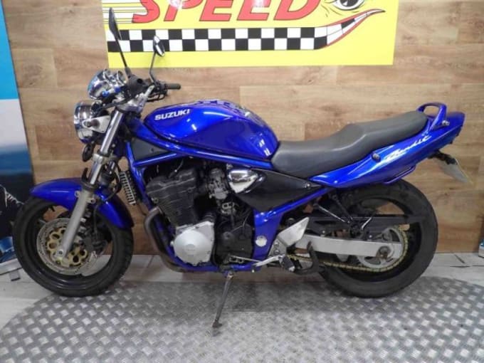 2025 Suzuki Gsf 600