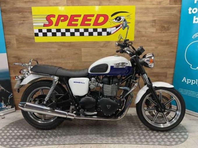 2025 Triumph Bonneville 865