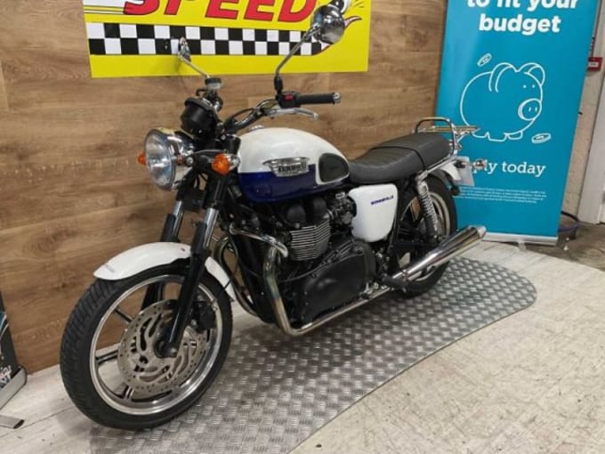 2025 Triumph Bonneville 865
