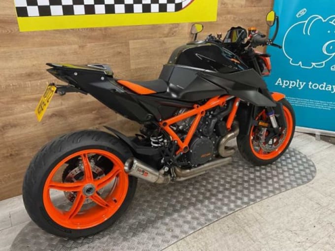 2025 Ktm 1290 Superduke R Evo 22