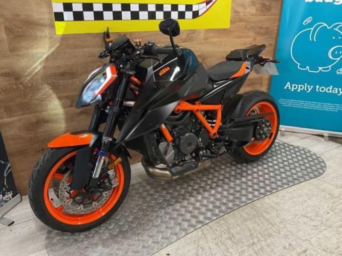 2025 Ktm 1290 Superduke R Evo 22