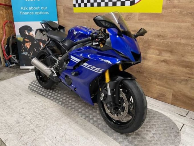 2025 Yamaha Yzf R6 17