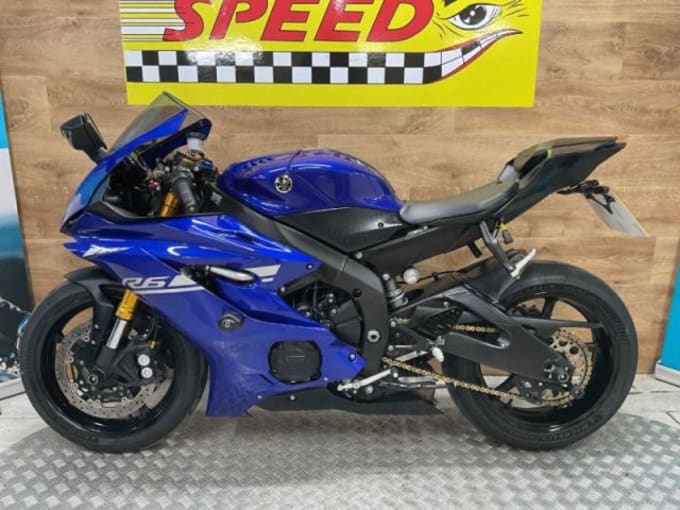 2025 Yamaha Yzf R6 17