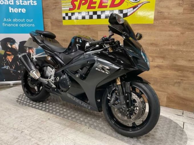2025 Suzuki Gsxr 1000 K8