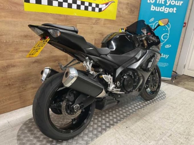 2025 Suzuki Gsxr 1000 K8