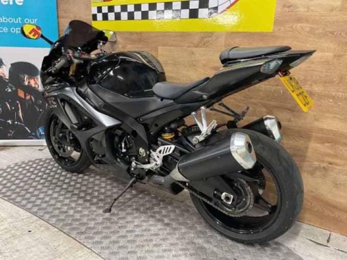 2025 Suzuki Gsxr 1000 K8