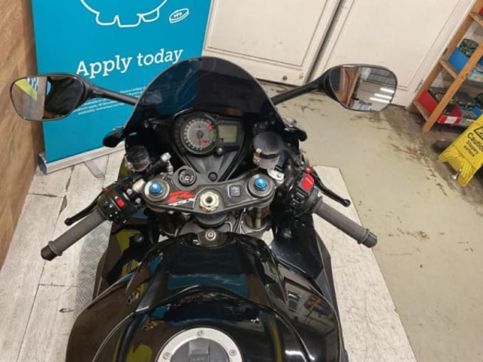 2025 Suzuki Gsxr 1000 K8