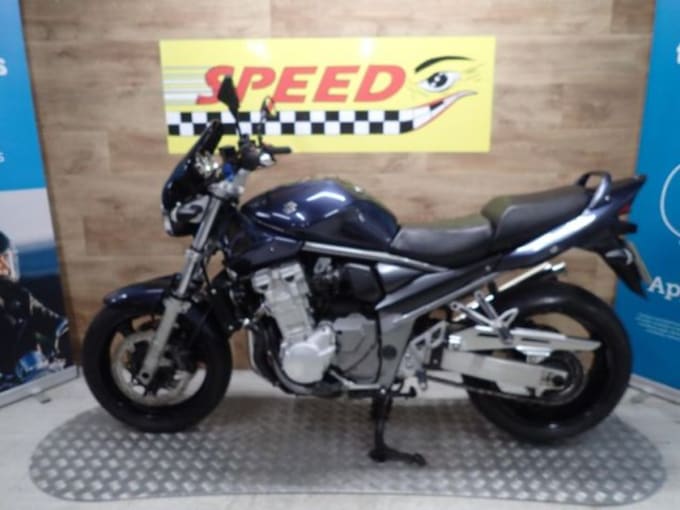2025 Suzuki Gsf 1250 K7
