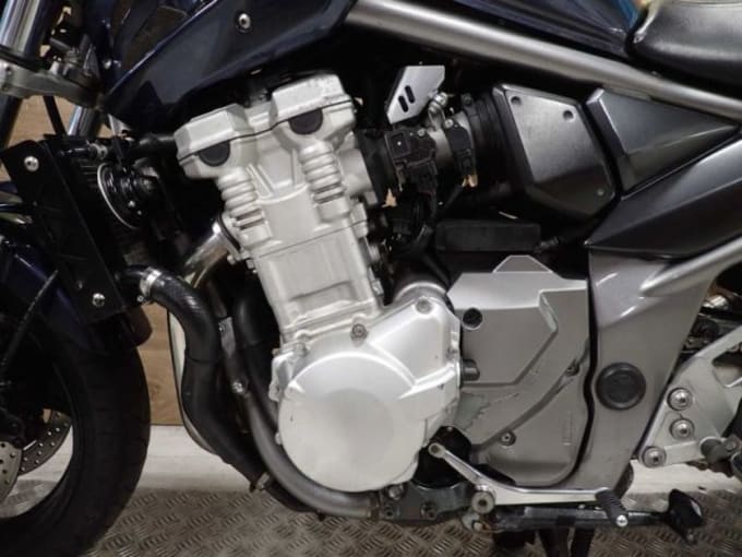 2025 Suzuki Gsf 1250 K7