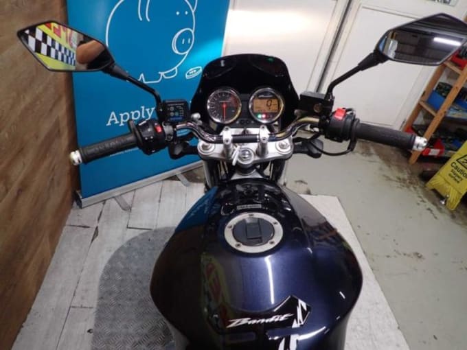 2025 Suzuki Gsf 1250 K7