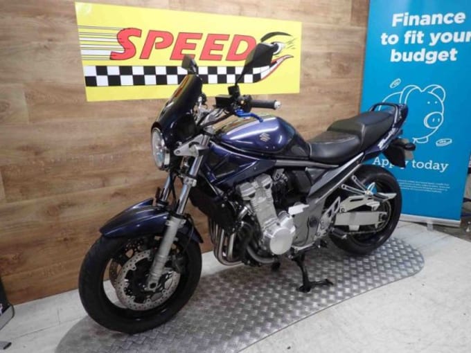 2025 Suzuki Gsf 1250 K7