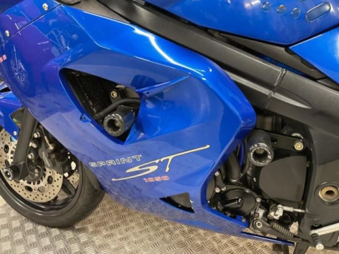 2025 Triumph Sprint St 1050
