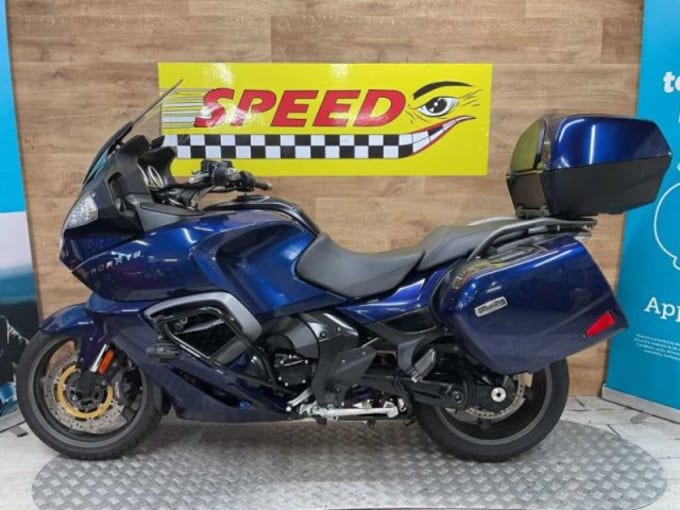 2025 Triumph Trophy Se