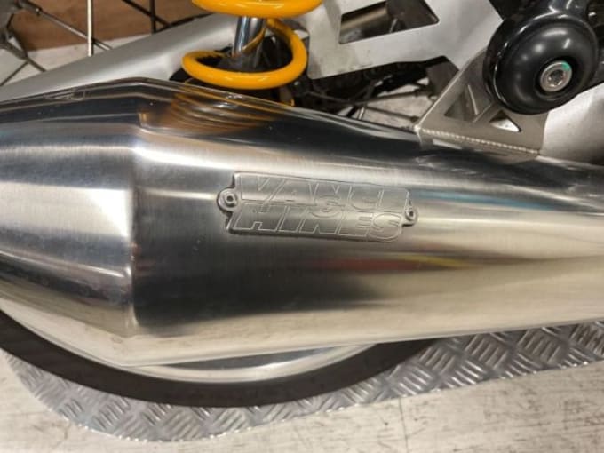 2025 Triumph Thruxton 1200 R