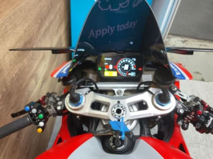 2025 Ducati Panigale V4 S
