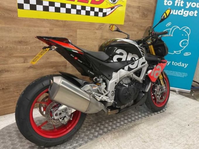 2025 Aprilia Tuono V4 1100 Factory