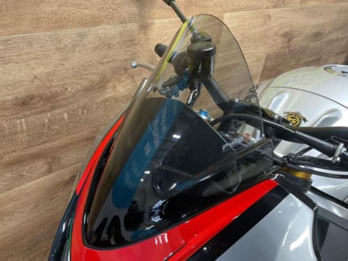 2025 Aprilia Tuono V4 1100 Factory