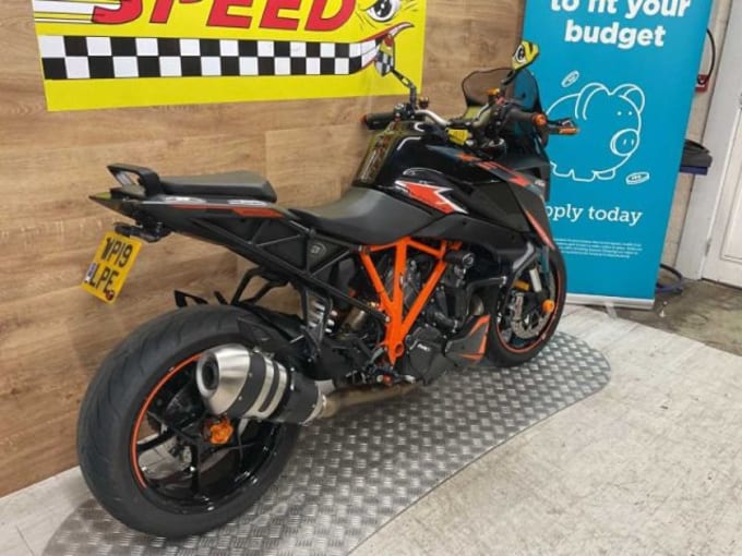 2025 Ktm 1290 Superduke Gt 18