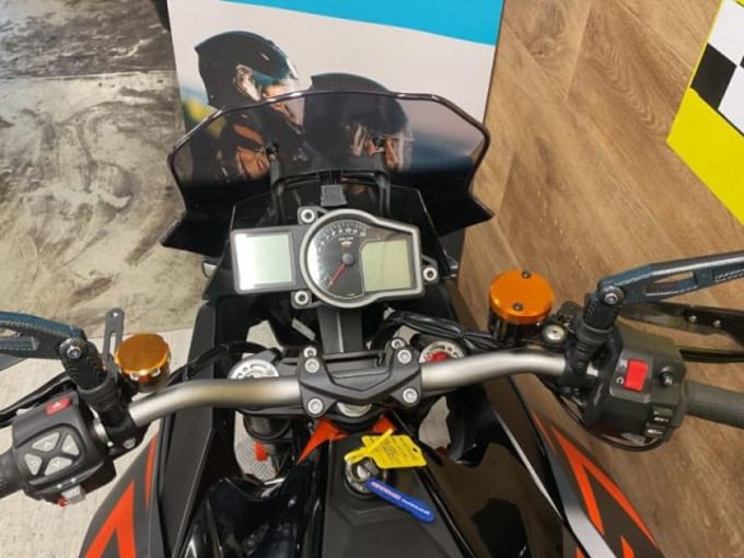 2025 Ktm 1290 Superduke Gt 18