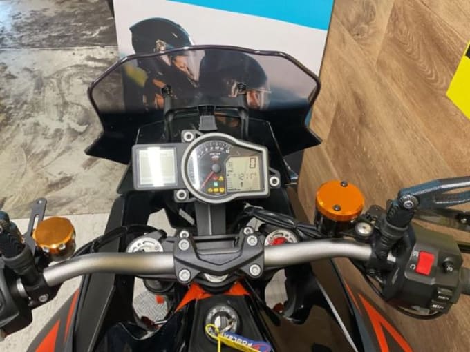 2025 Ktm 1290 Superduke Gt 18