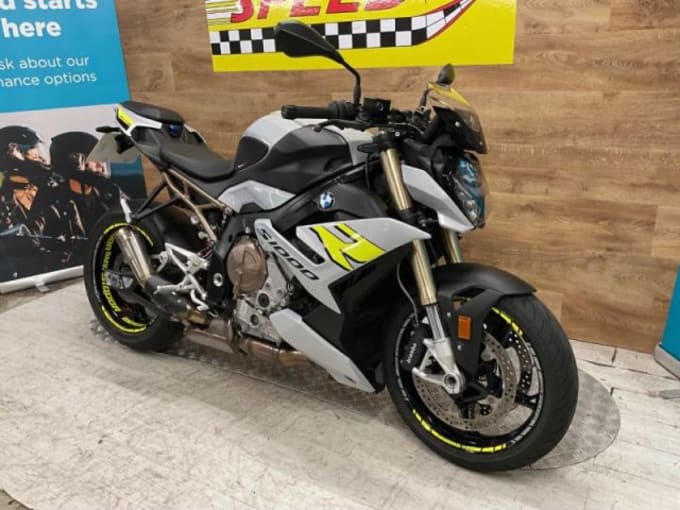 2025 BMW S 1000 R Sport