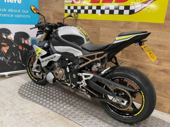 2025 BMW S 1000 R Sport