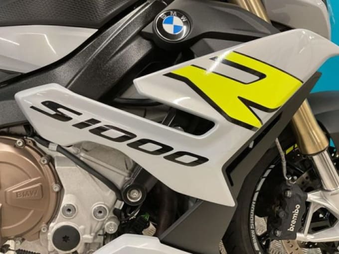 2025 BMW S 1000 R Sport