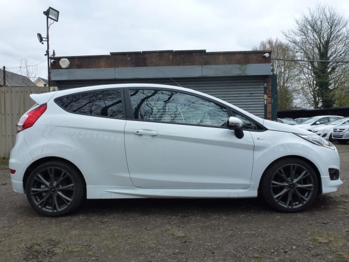 2017 Ford Fiesta