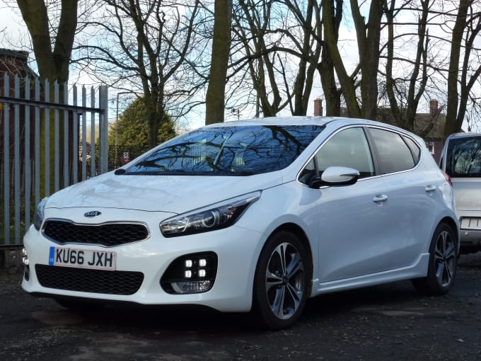 2025 Kia Ceed