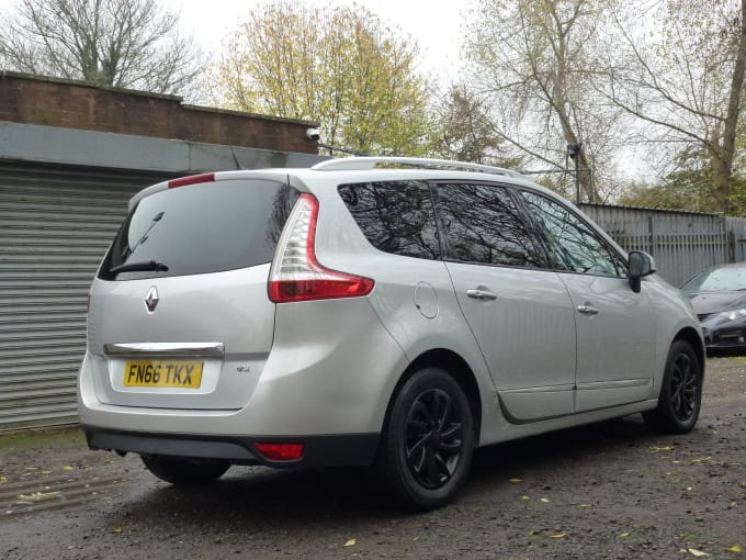 2016 Renault Scenic