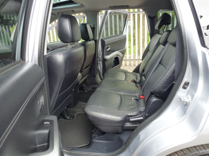 2025 Mitsubishi Outlander