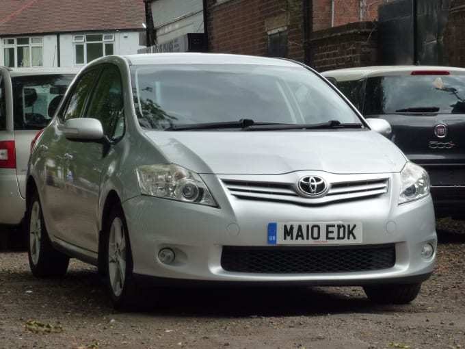 2025 Toyota Auris