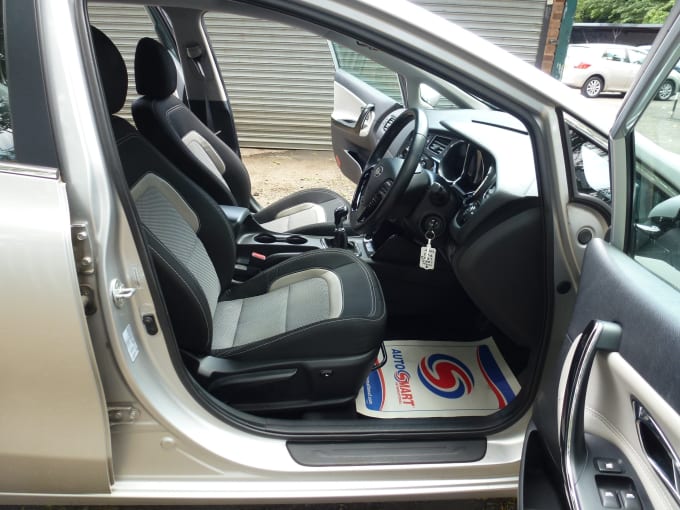 2025 Kia Ceed