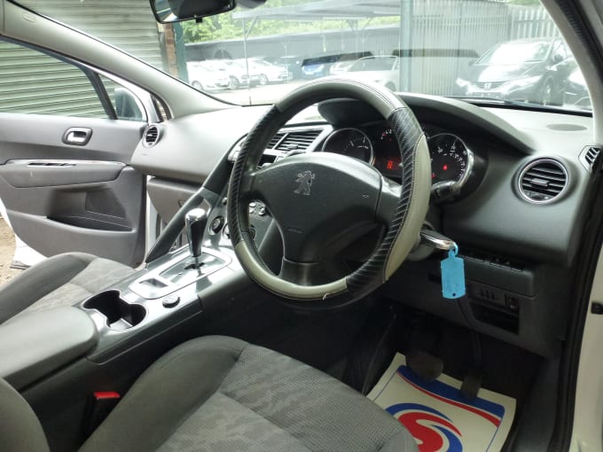 2025 Peugeot 3008