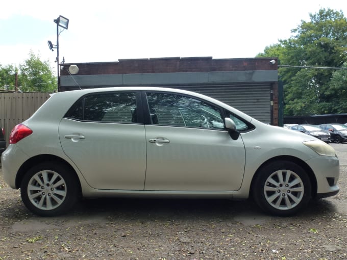 2025 Toyota Auris