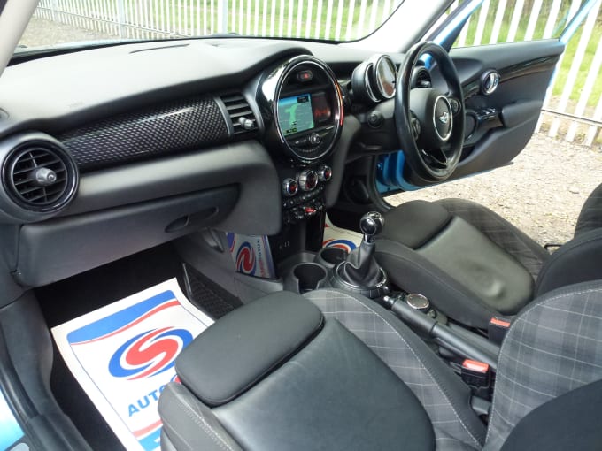 2025 Mini Hatch Cooper