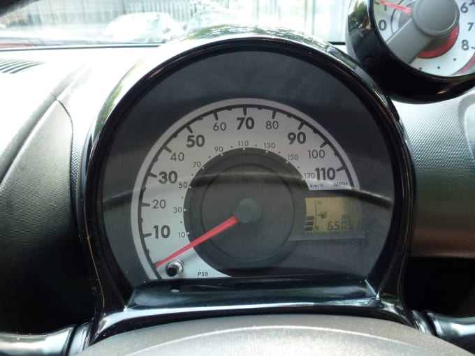 2013 Peugeot 107