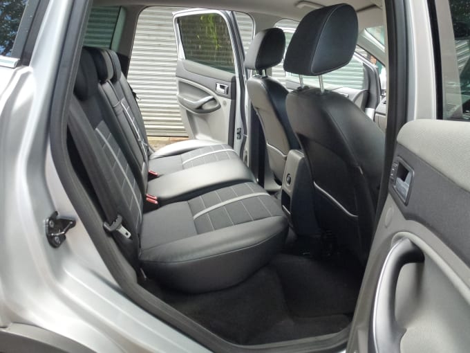 2025 Ford Kuga