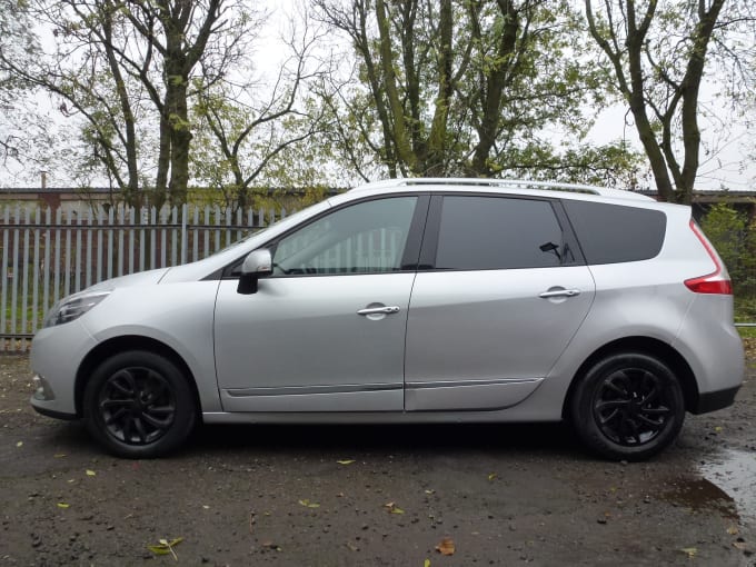 2016 Renault Scenic