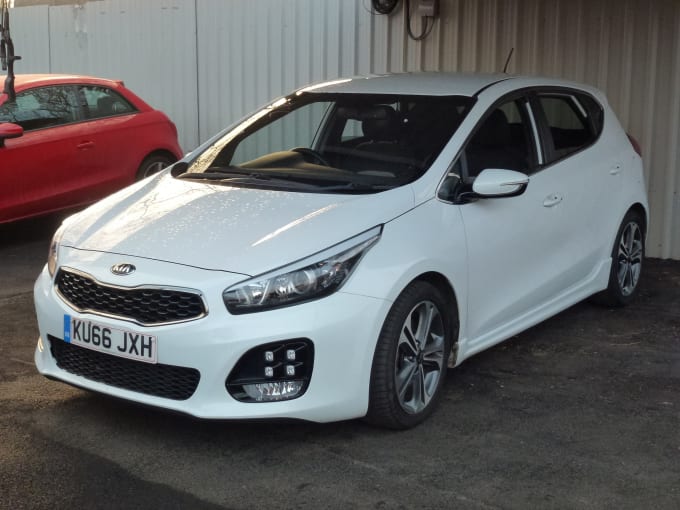 2025 Kia Ceed