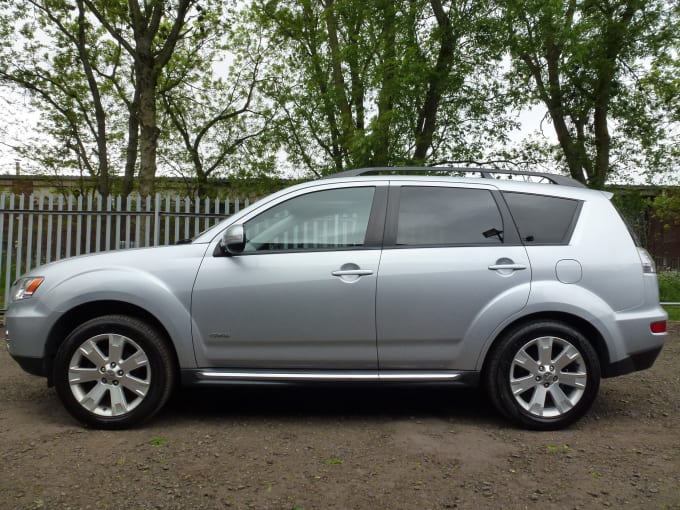 2025 Mitsubishi Outlander