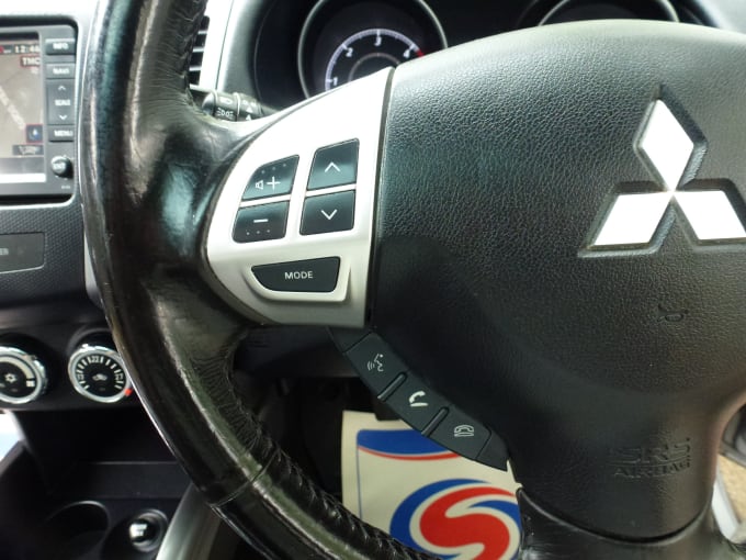 2025 Mitsubishi Outlander