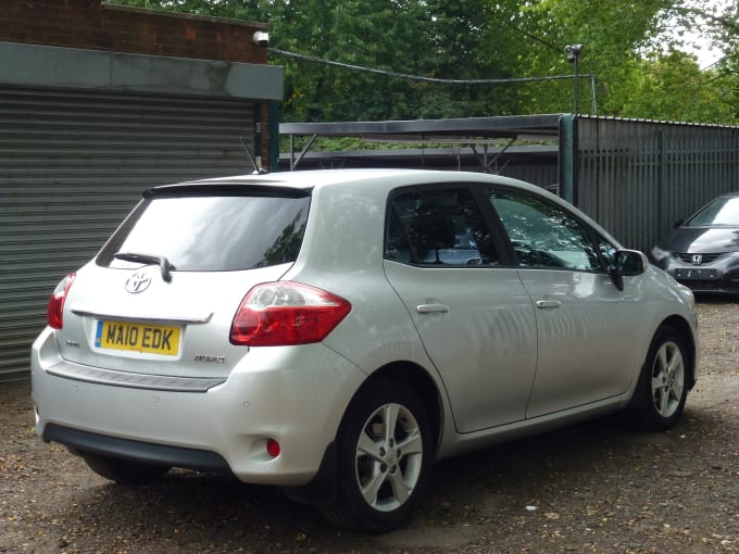2025 Toyota Auris